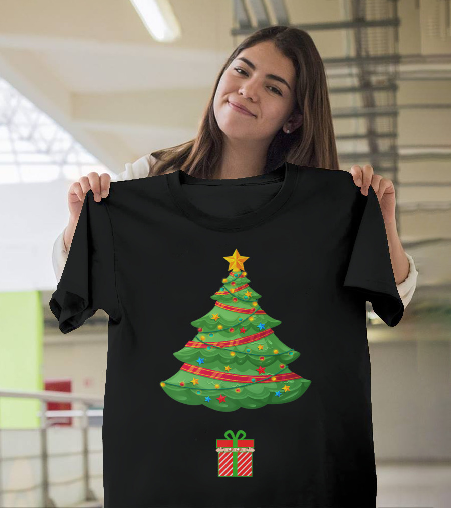 Christmas Tree Present Expecting Mom Baby Announcement T-Shirt