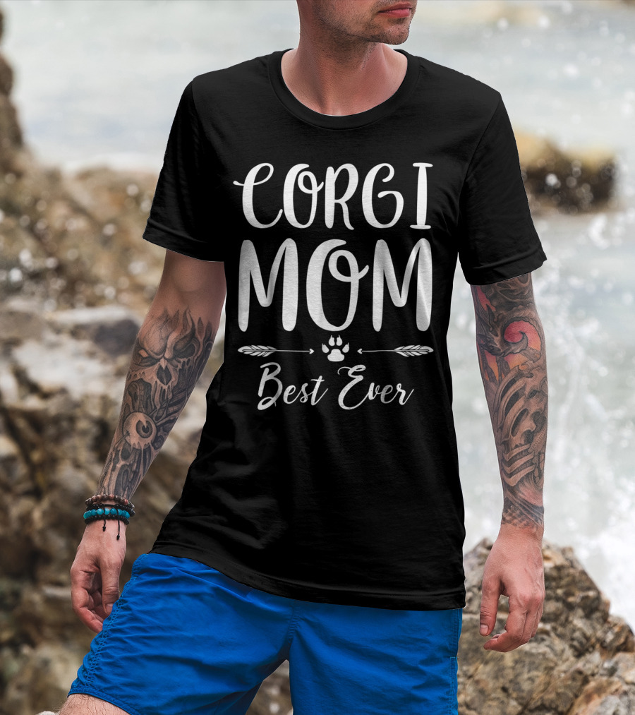 Corgi Mom Best Ever With Paw Print And Feathers T-Shirt