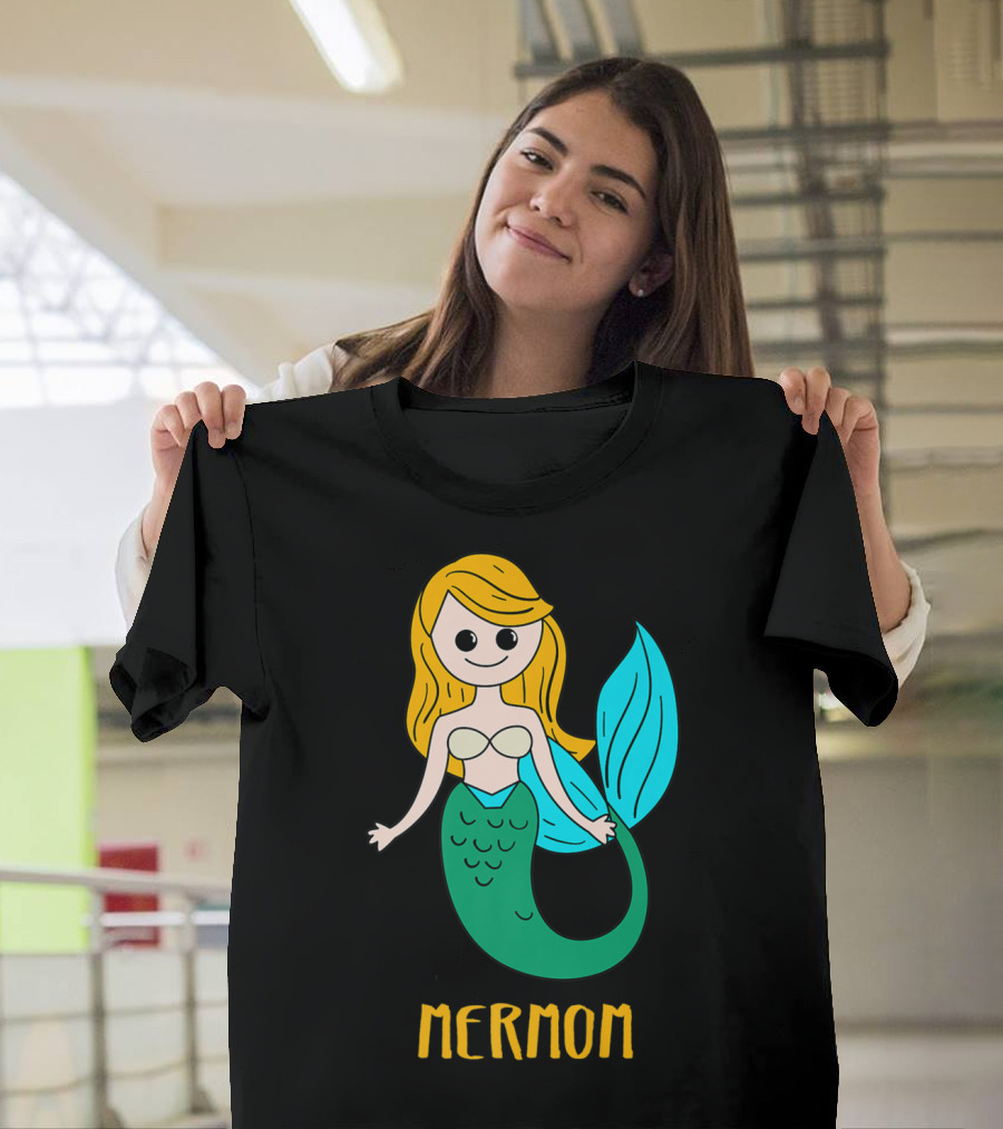 Cute Mermom For Stylish Women And Mothers T-Shirt