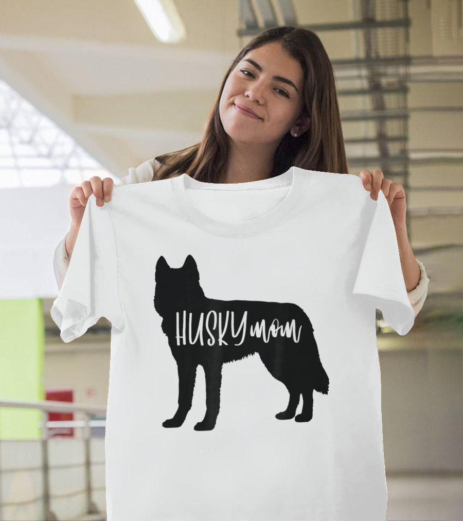 Husky Mom Cute Siberian Dog Mom T-Shirt