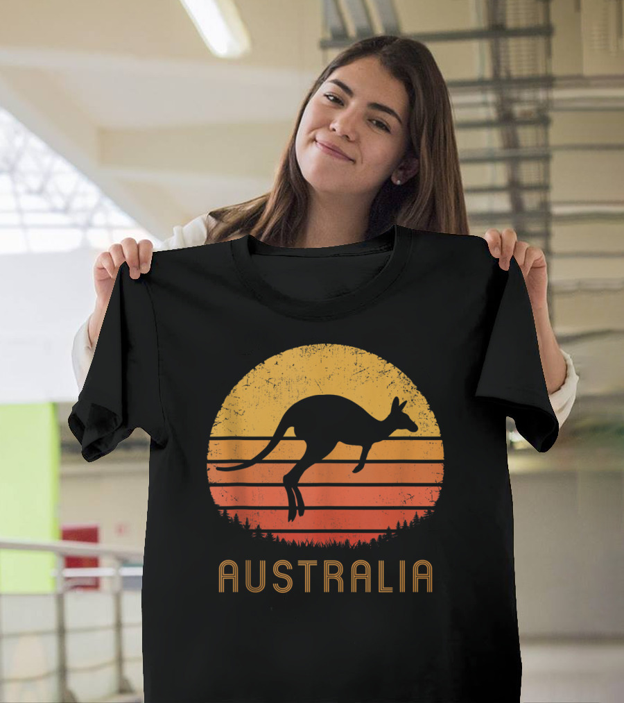 Australia Kangaroo Vintage Outback Sunset T-Shirt