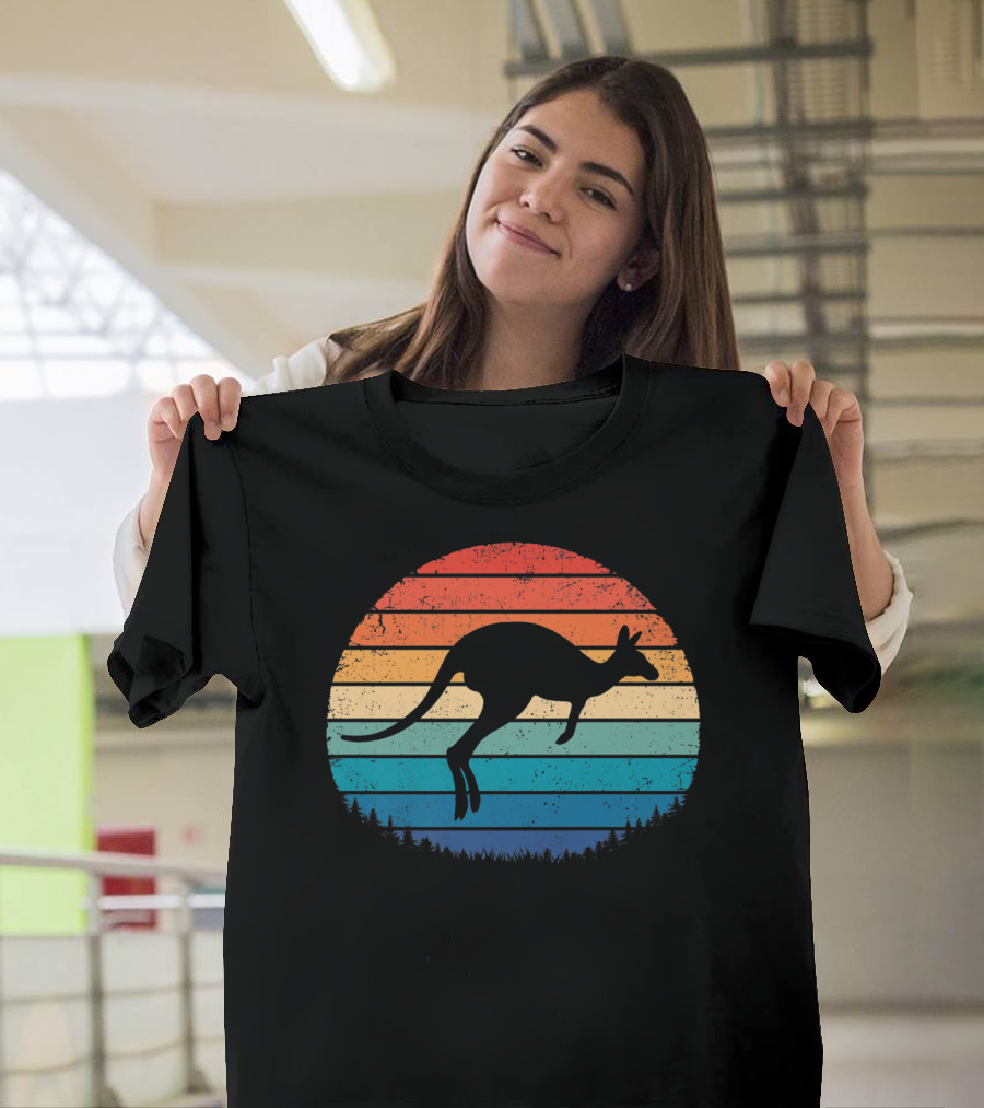Australia Kangaroo Vintage Sunset Forest Silhouette Retro Stripes T-Shirt