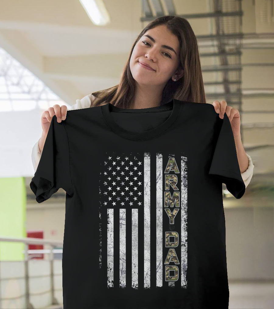 Army Dad Camouflage United States Flag Patriotic T-Shirt