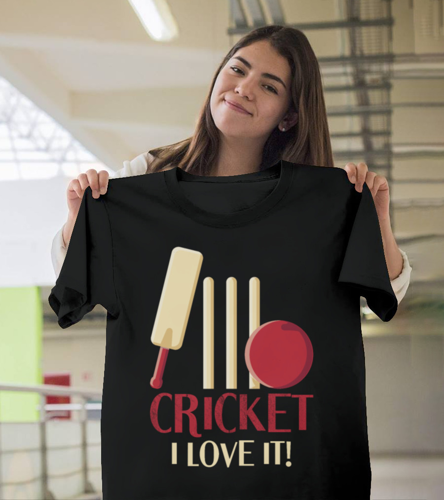 Cricket I Love It Bat Ball Stumps Enthusiast T-Shirt