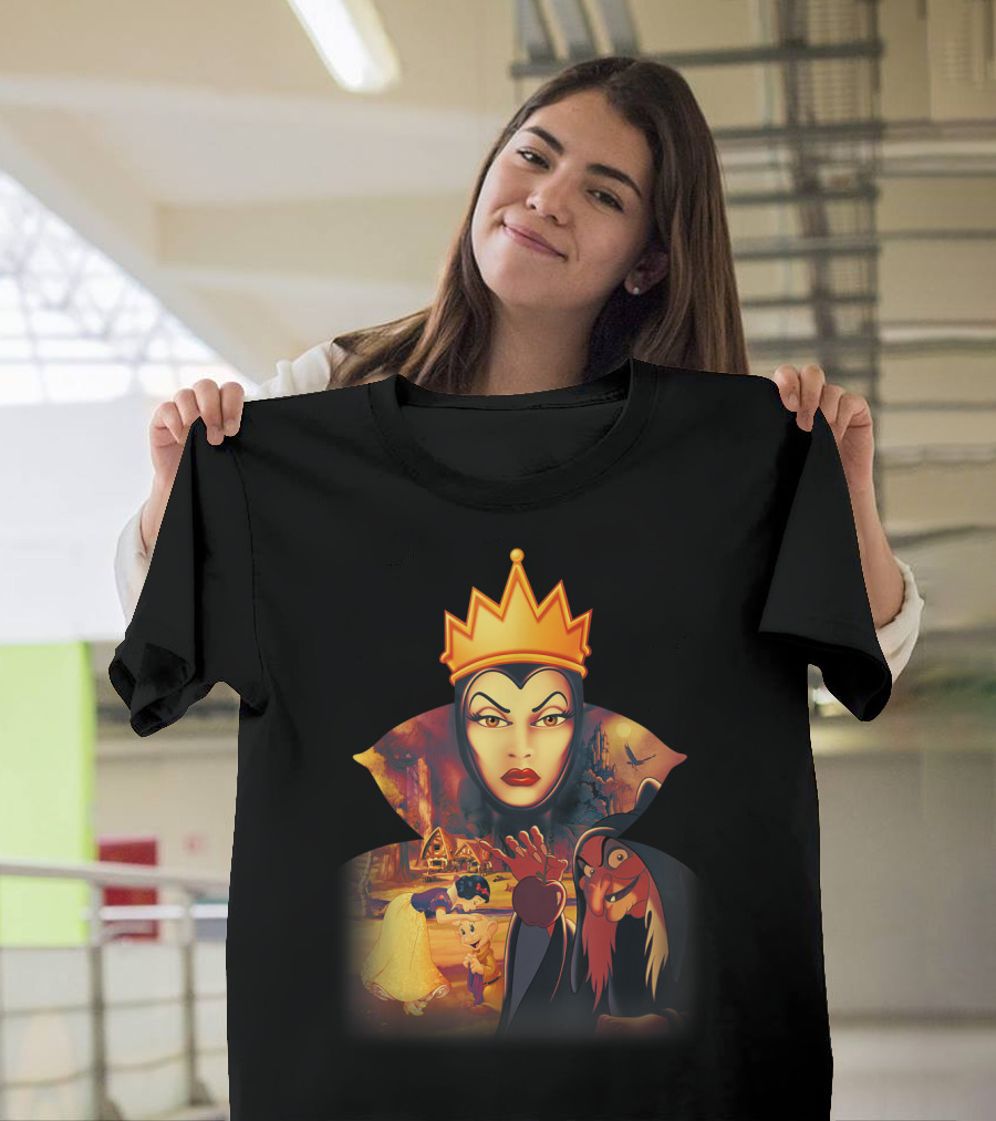 Disney Snow White Evil Queen with Poison Apple and Shadowy Transformation Scene T-Shirt