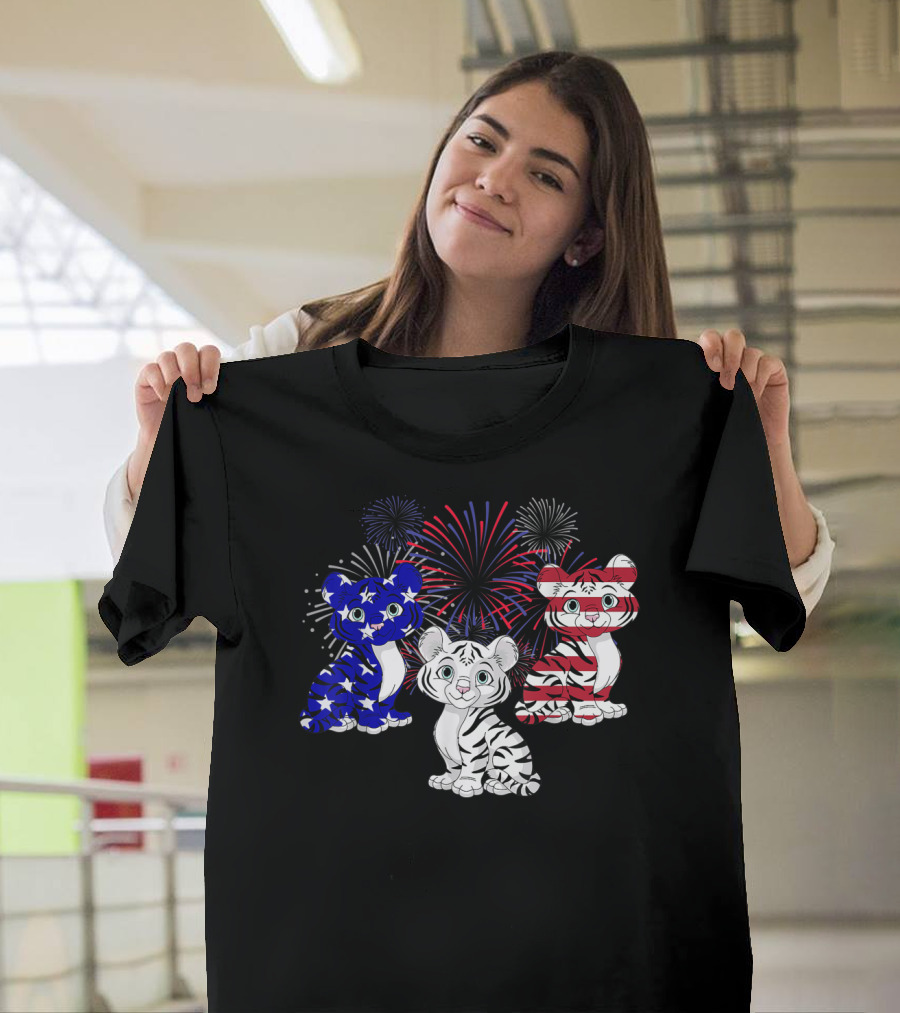Tigers American Flag Fireworks Independence 4th of July T-Shirt