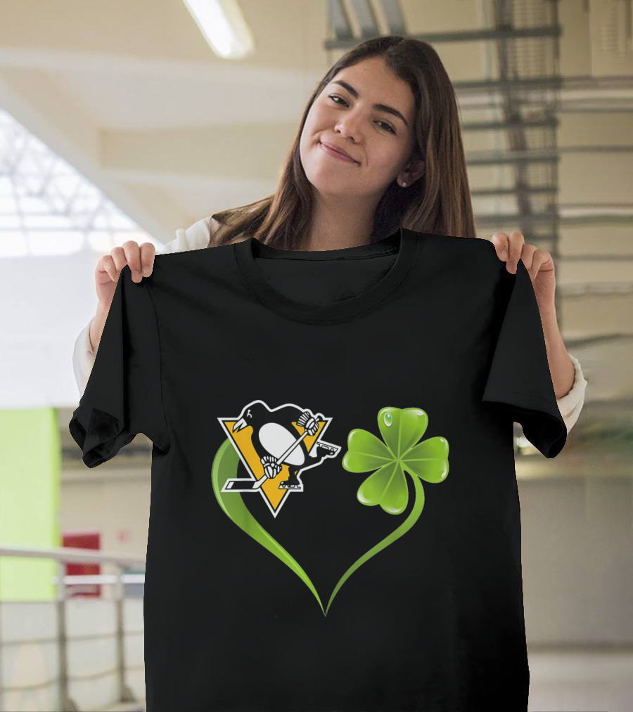 Penguins Team Shamrock Heart St Patrick Day Irish Love T-Shirt