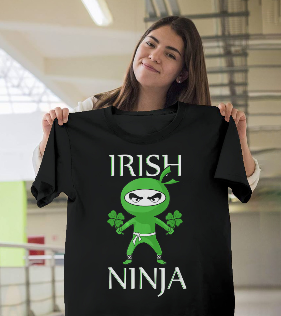 Irish Ninja Holding Shamrocks Happy St Patrick's Day T-Shirt