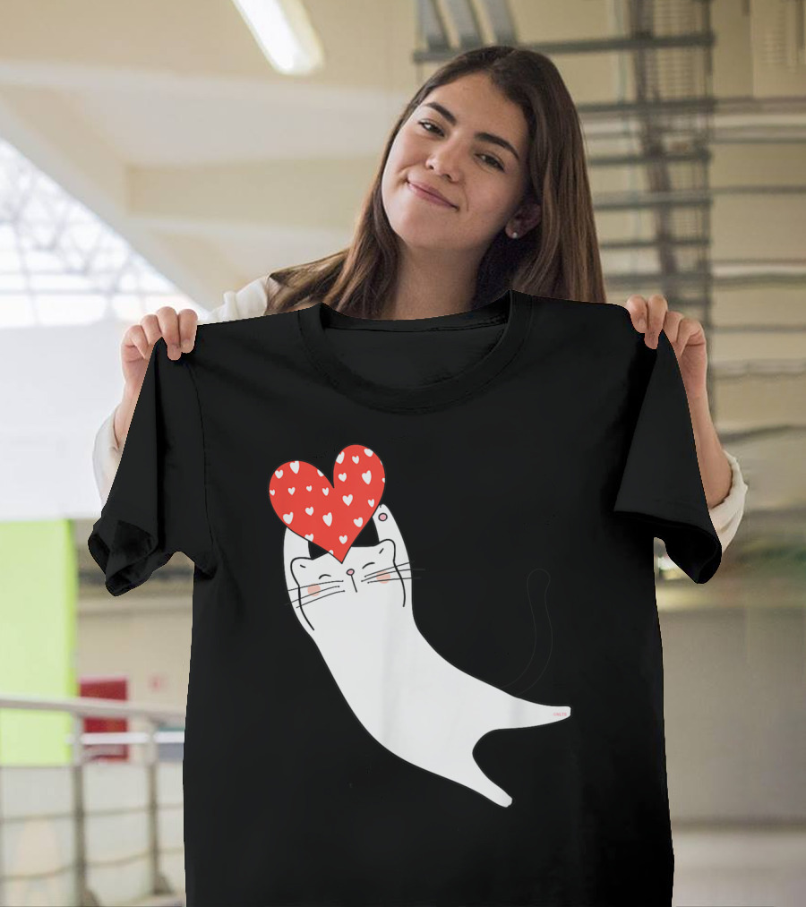 Happy Valentine Cat Holding Heart T-Shirt