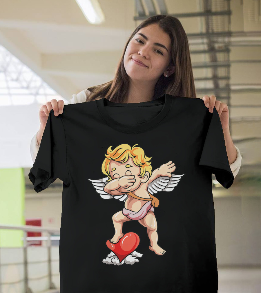 Kids Valentines Day Cupid Dabbing on Heart T-Shirt