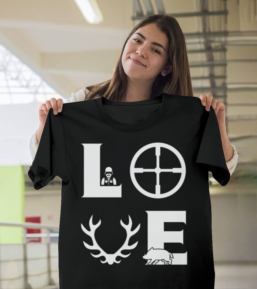 LOVE Hunting Scope Deer Antlers Wild Boar T-Shirt