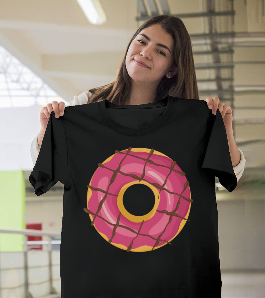 Pink Frosted Donut with Chocolate Drizzle for Great Baking Enthusiasts T-Shirt