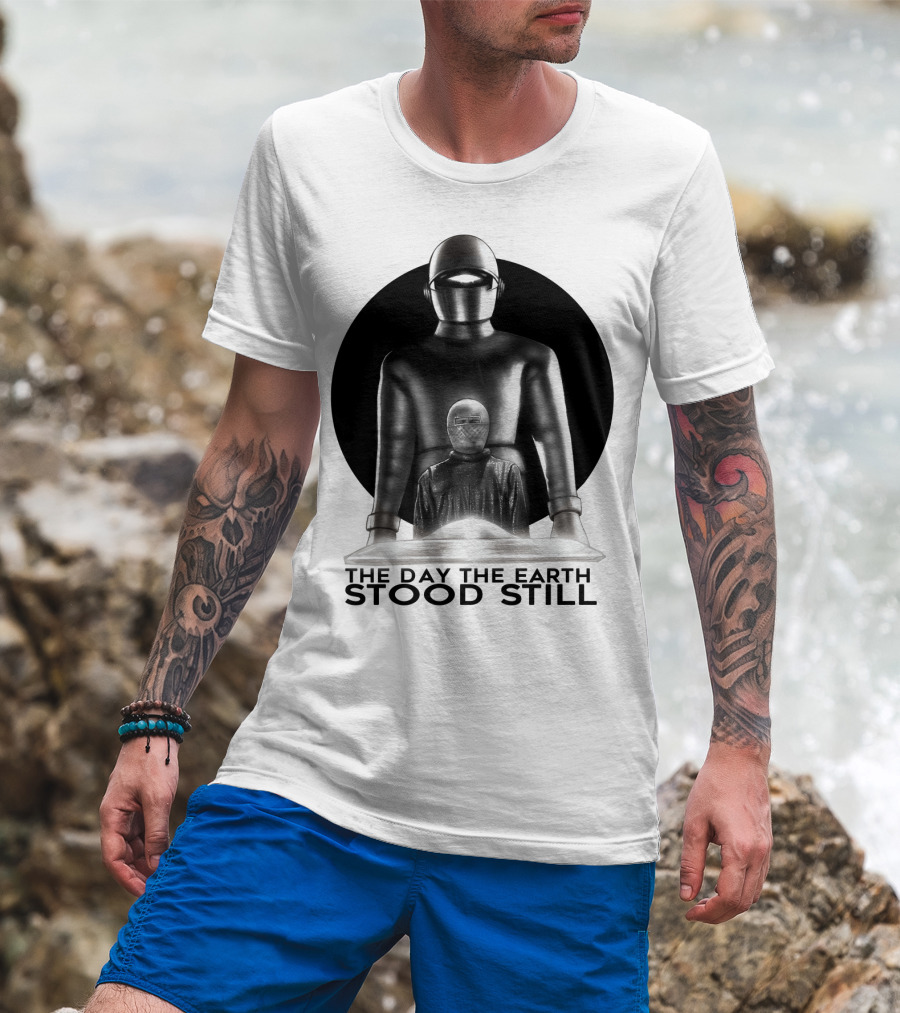 The Day The Earth Stood Still Classic Sci-Fi Robot And Alien T-Shirt