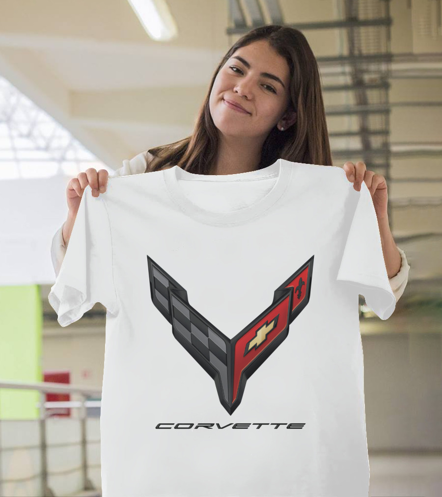 Chevrolet Corvette Emblem with Checkered and Cross Flags T-Shirt