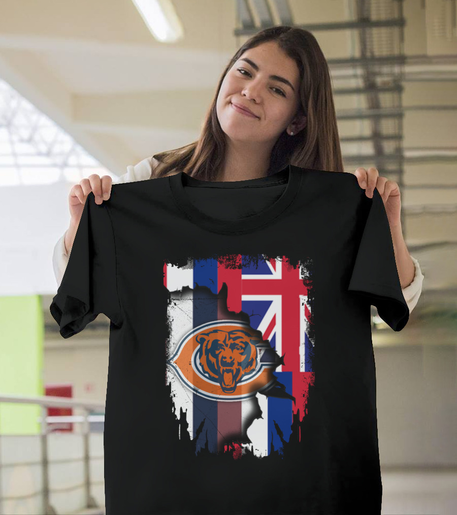 Chicago Bears Logo With Hawaiian Flag Background T-Shirt