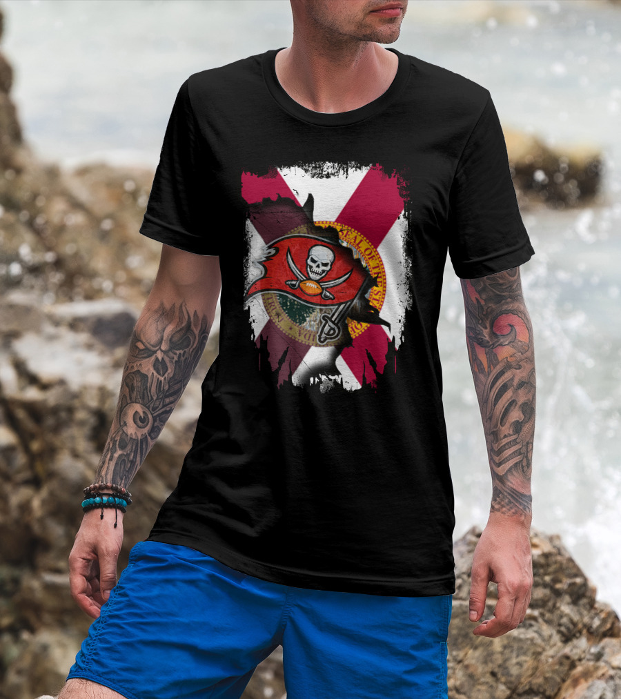 Florida State Flag With Tampa Bay Buccaneers Logo Fusion T-Shirt