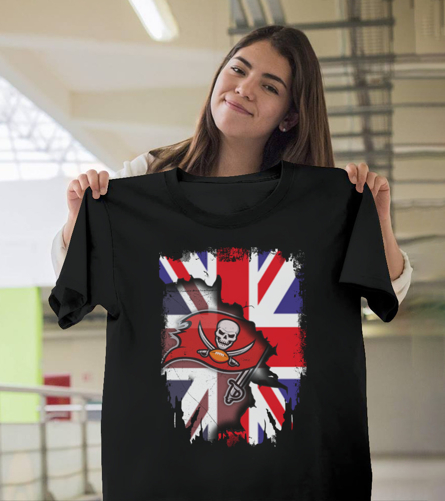 United Kingdom Flag with Buccaneers Skull and Swords T-Shirt