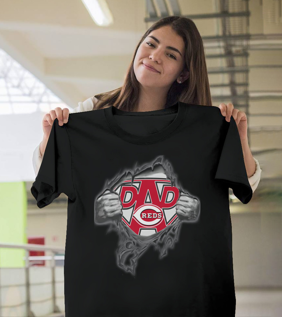 Cincinnati Reds Super Dad Logo Busting Through T-Shirt