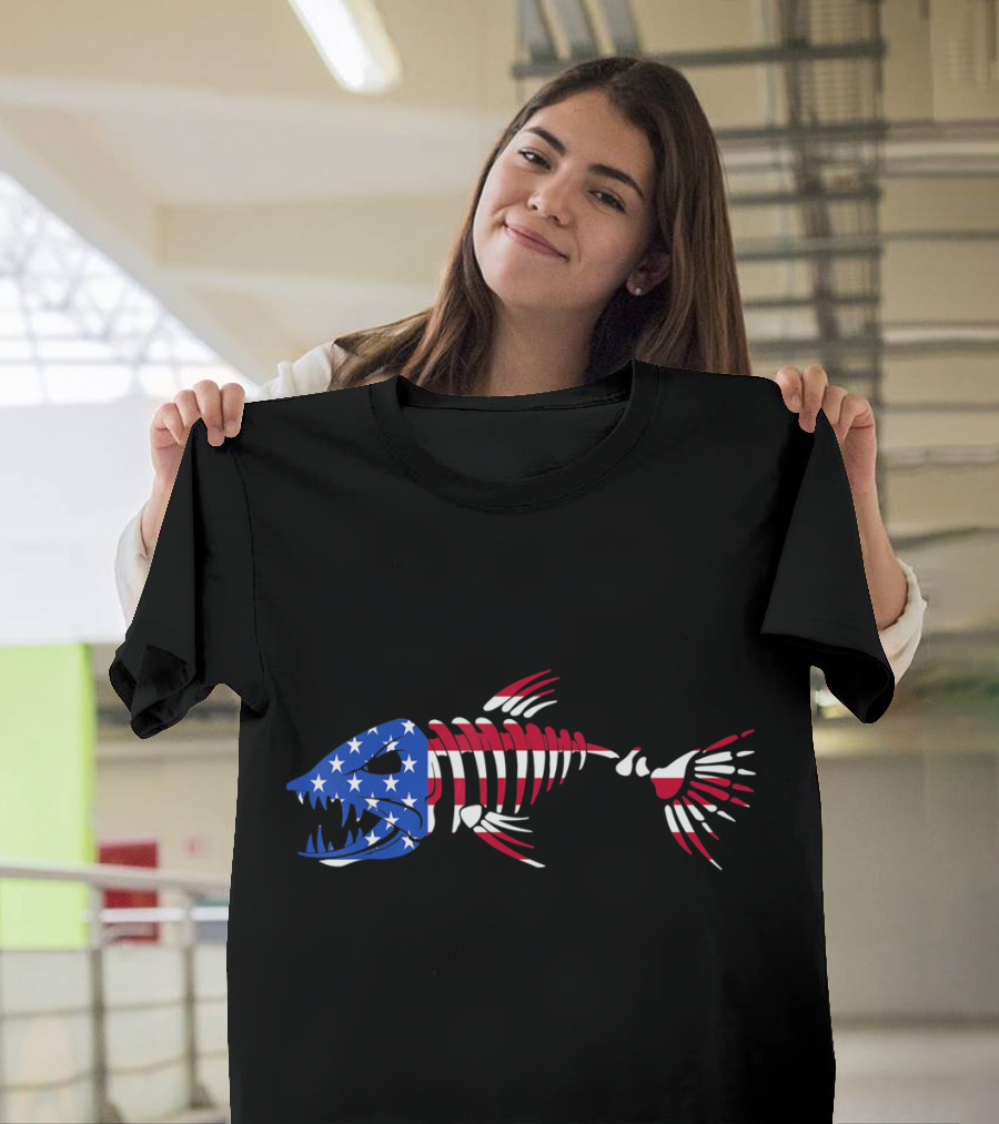 Patriotic Fish Skeleton With American Flag Colors T-Shirt