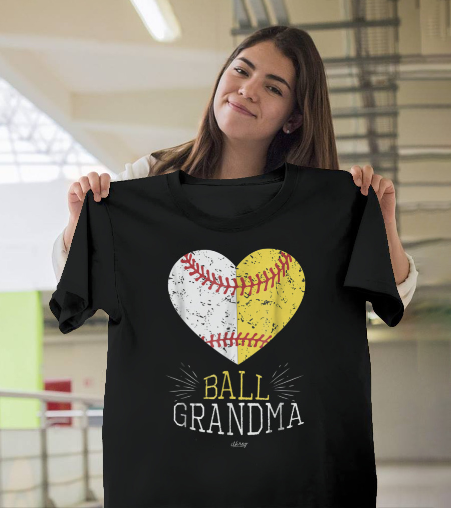 Heart Ball Grandma Baseball Softball Love T-Shirt