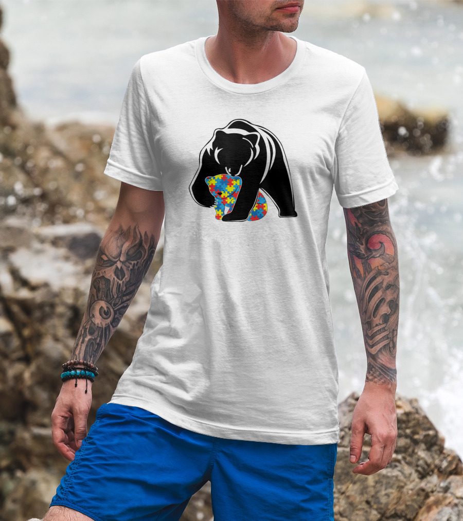 Papa Bear Autism Awareness Puzzle Bear Embrace T-Shirt