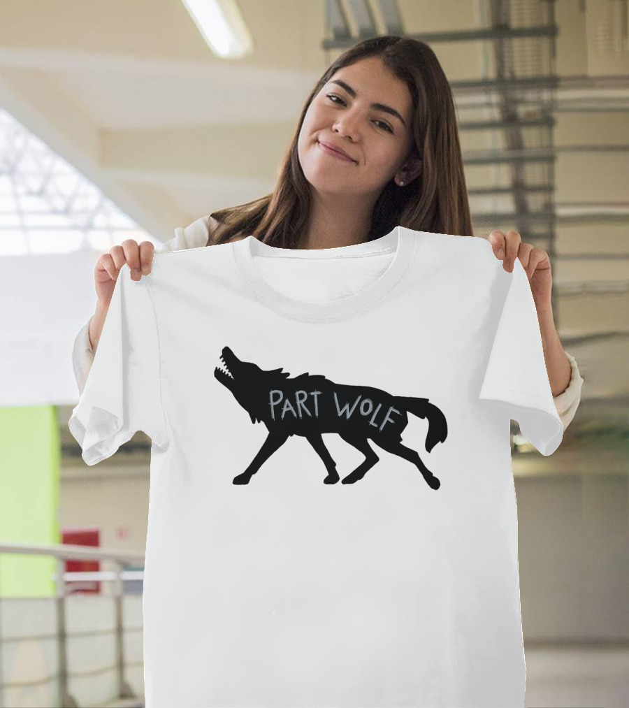 PART WOLF Howling Wolf T-Shirt