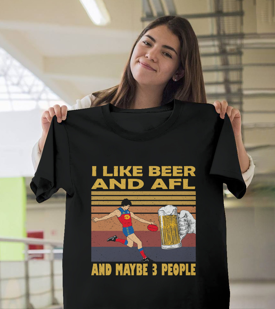 I Like Beer And AFL Maybe 3 People Retro Player And Beer Mug T-Shirt
