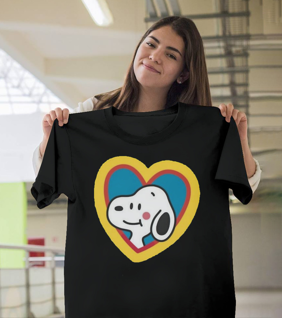Snoopy Heart Love Peanuts Cartoon T-Shirt