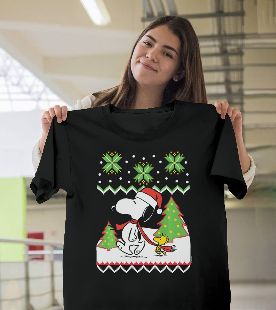 Peanuts Santa Snoopy Woodstock Snow Christmas Trees T-Shirt
