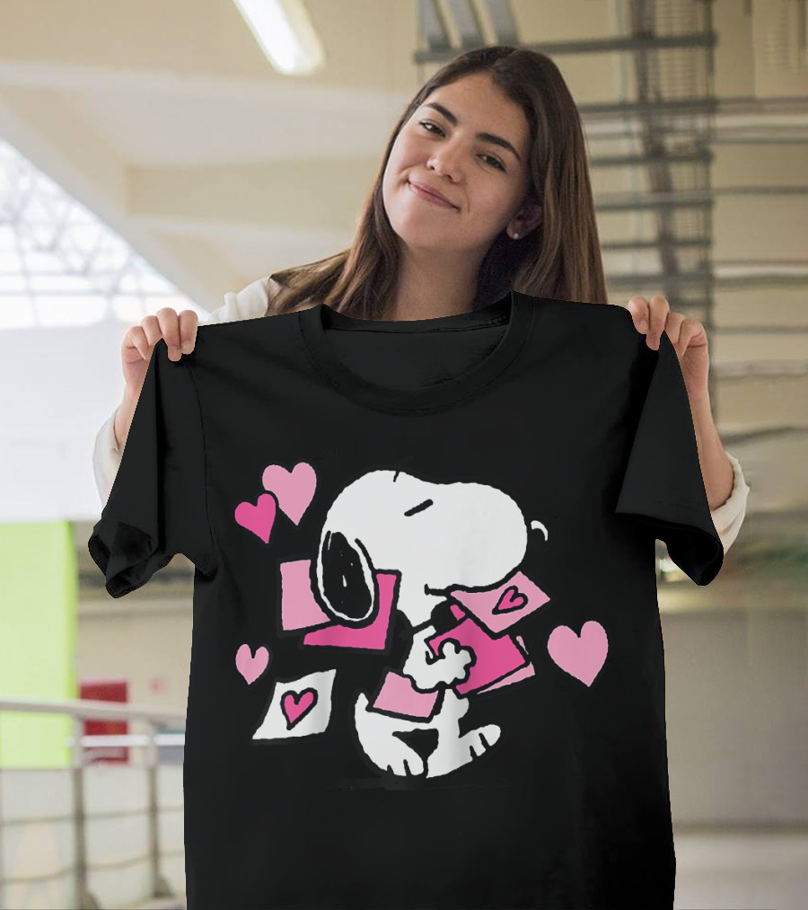 Peanuts Valentines Snoopy Carrying Hearts And Envelopes T-Shirt
