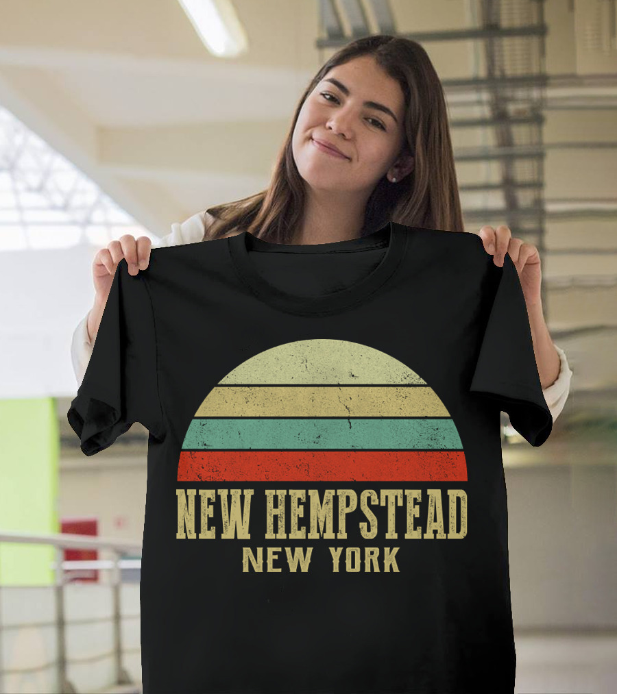 NEW HEMPSTEAD NEW YORK Vintage Retro Sunset Stripes T-Shirt