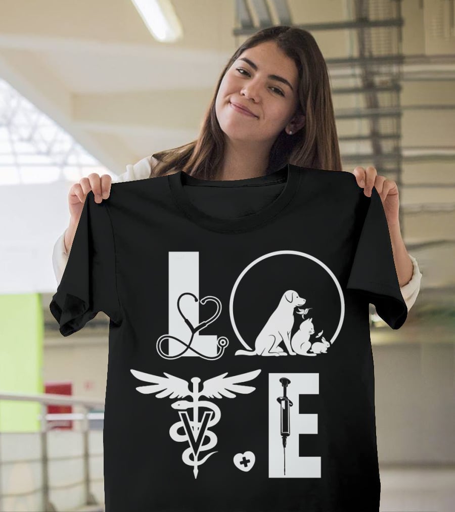 Vet Tech Love 195 Stethoscope Animals Caduceus Syringe T-Shirt
