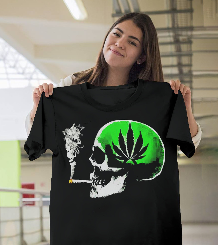 Weed Leaves Skull Smoking Joint Green Marijuana T-Shirt