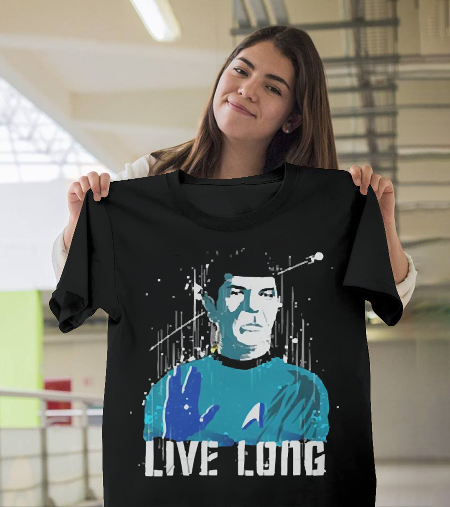 Star Trek Spock Live Long Vulcan Salute Iconic T-Shirt