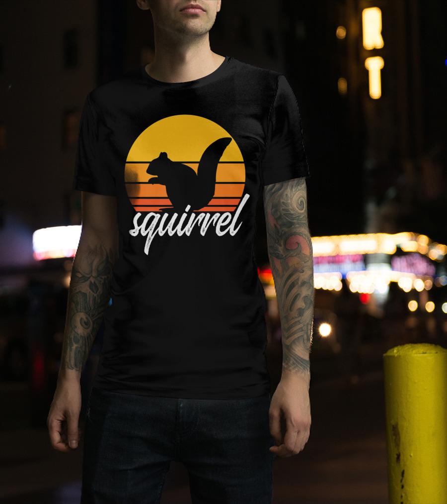 Squirrel Retro Sunset Silhouette Animal Lover Vintage T-Shirt