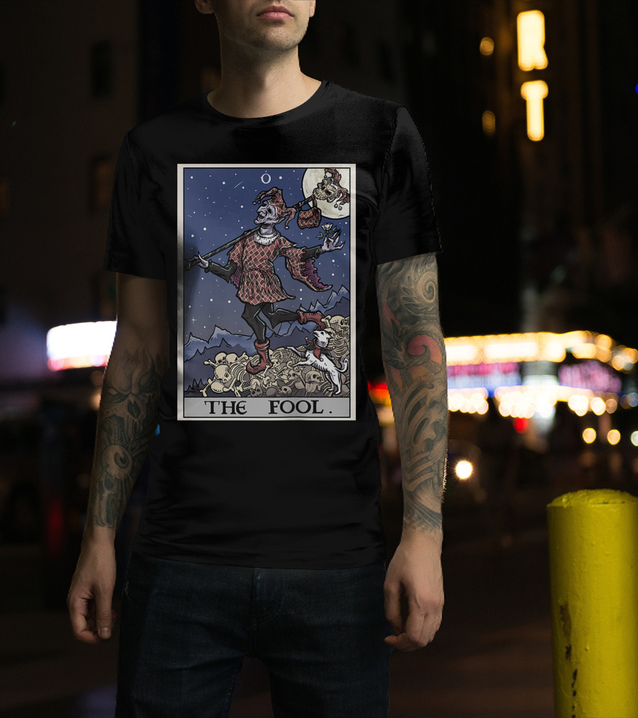 The Fool Tarot Card Gothic Halloween Jester On Skull Pile T-Shirt