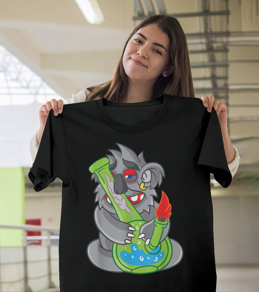 Koala Smoking Weed Cannabis Stoner Marihuana Bong Cartoon T-Shirt