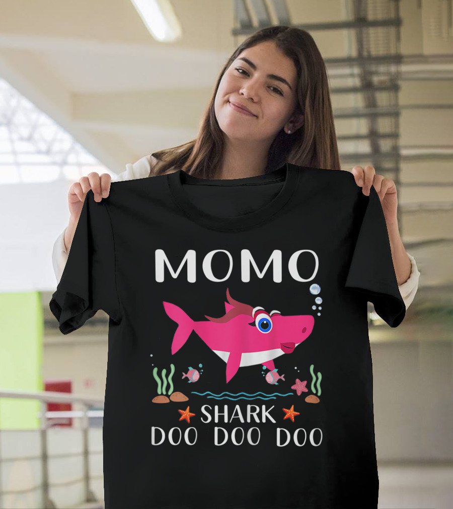 Momo Shark Doo Doo Doo Grandma T-Shirt