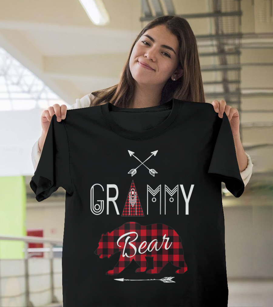 Grammy Bear Buffalo Plaid Family Vacation Rustic Arrow T-Shirt