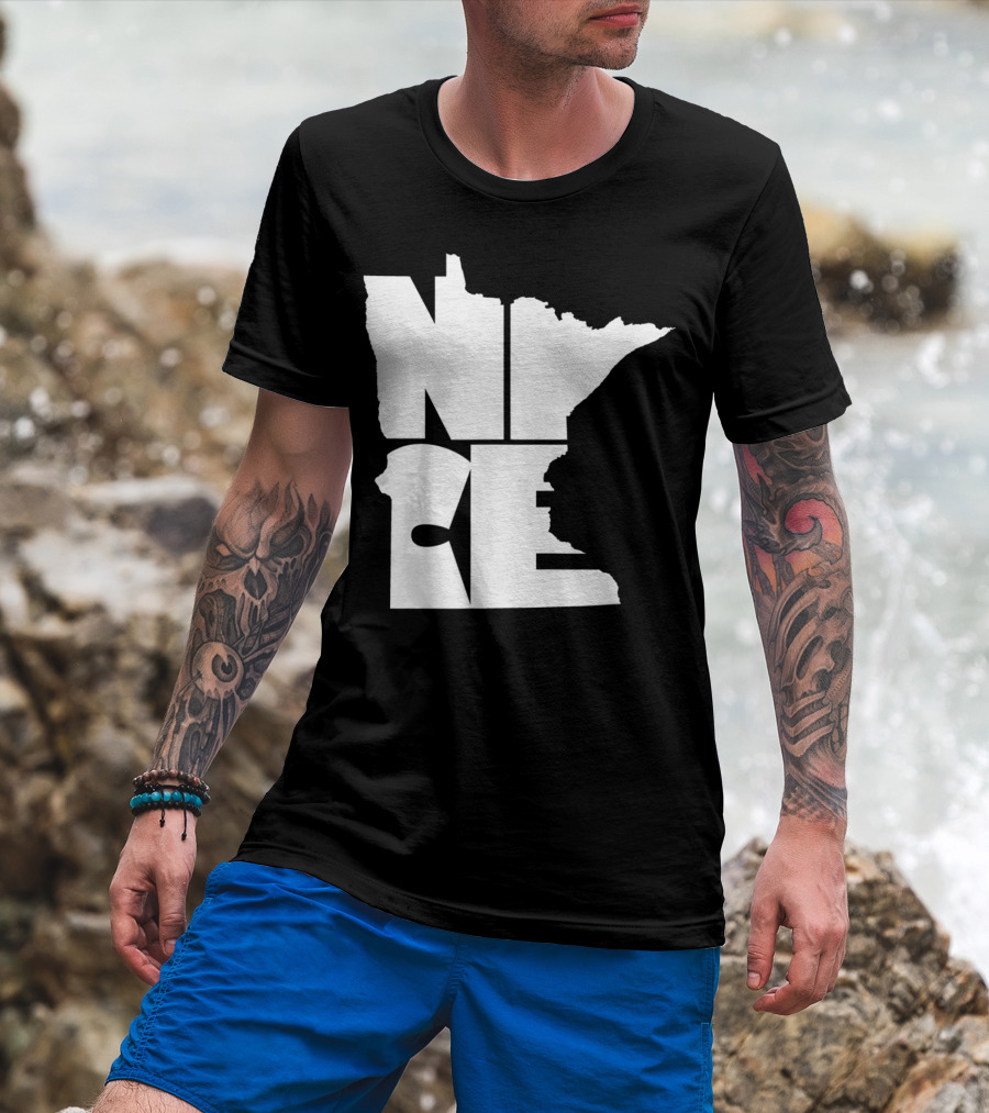 Minnesota Nice Map Outline T-Shirt