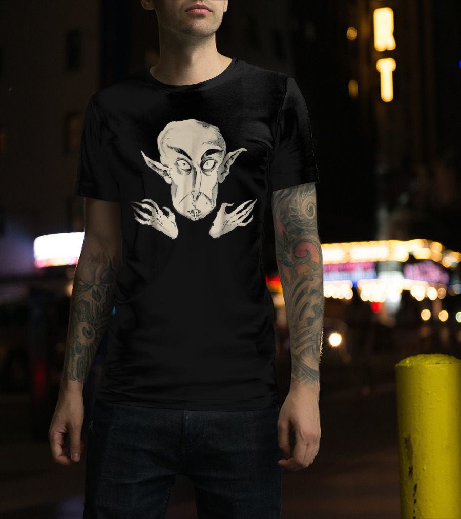 Nosferatu The Vampyre Creepy Classic Vampire Illustration Face And Claws T-Shirt