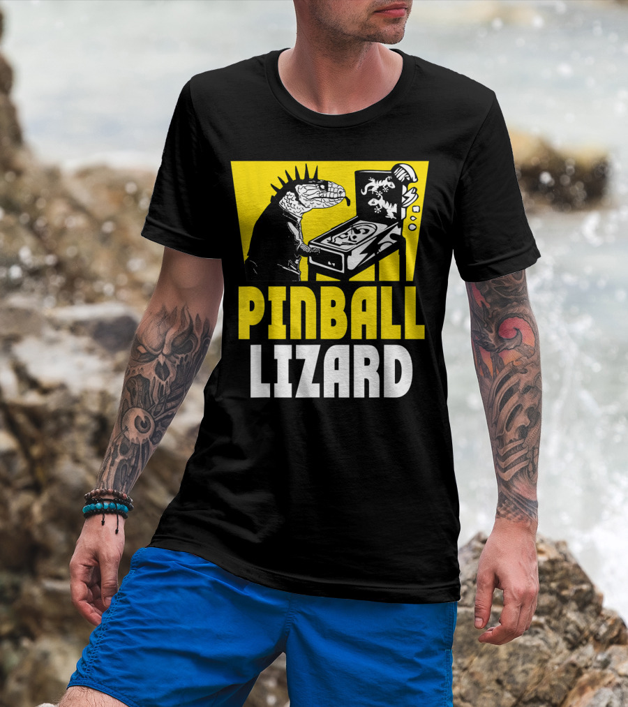 Pinball Lizard Arcade Punk Iguana Playing Pinball Machine T-Shirt