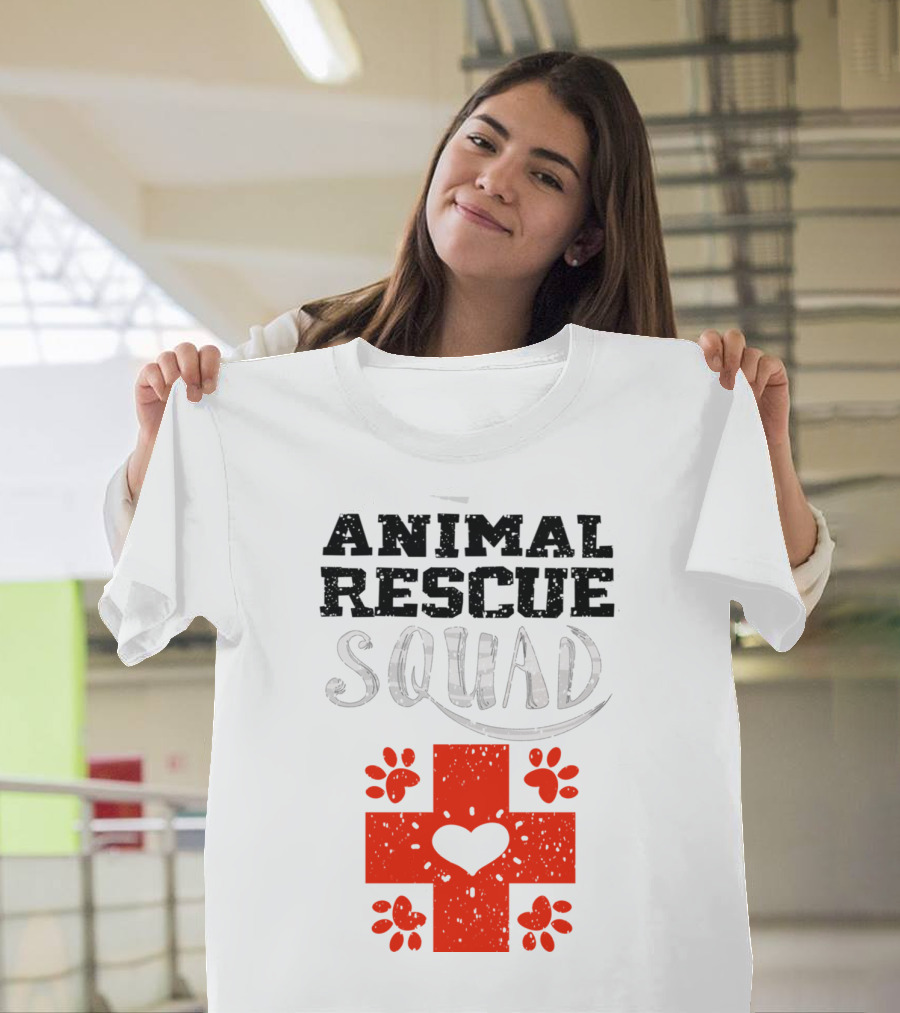Cool Animal Rescue Squad Red Cross Heart Paws Veterinary Team T-Shirt