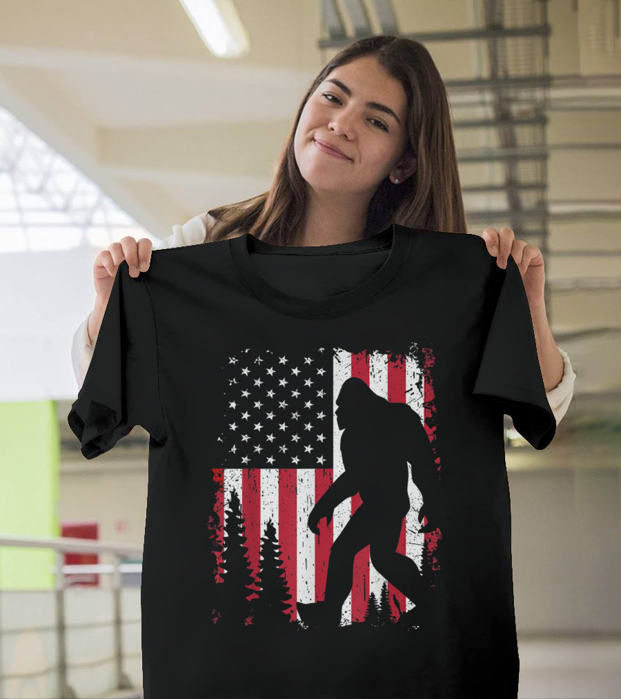 Bigfoot 4th Of July American USA Flag Patriotic T-Shirt