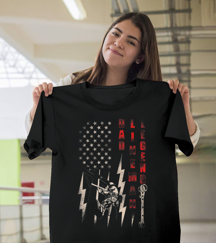 Dad Lineman Legend American Flag Lightning Bolt Wrench T-Shirt
