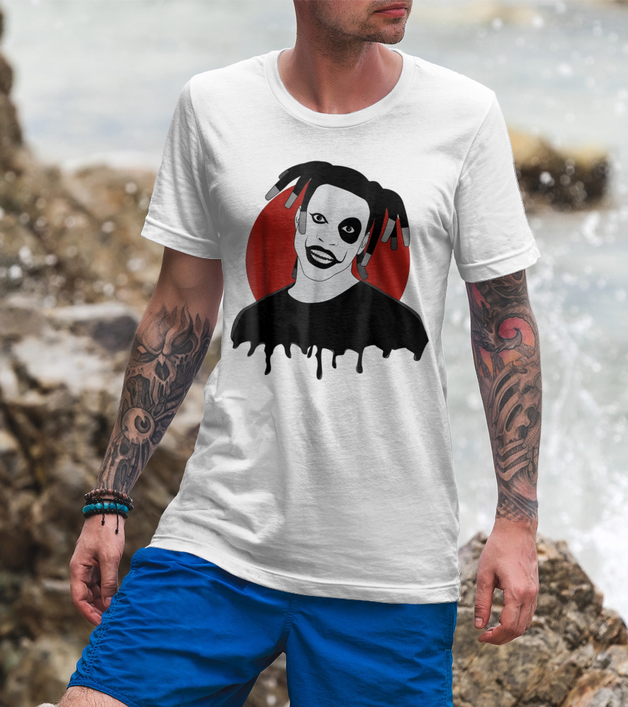Denzel Curry Smiling Monochrome Portrait With Dreadlocks And Red Circle Background T-Shirt