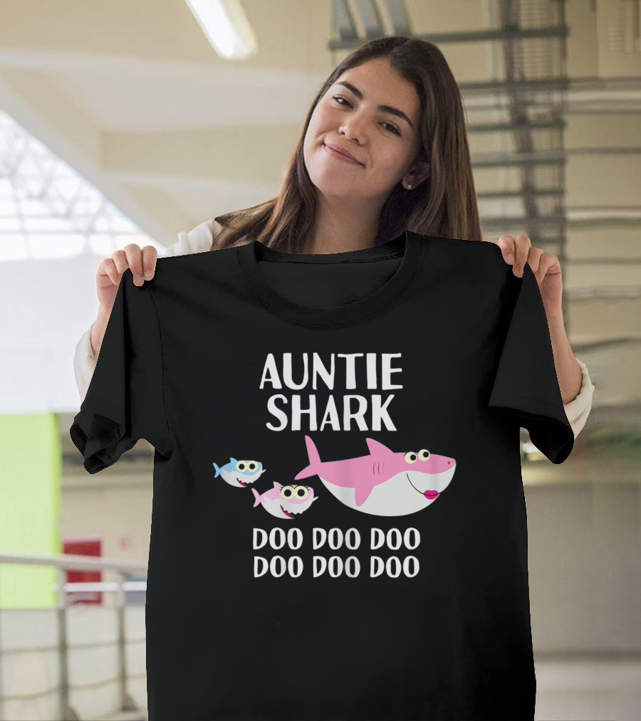 Auntie Shark Doo Doo Mother's Day Catchy Family Fun T-Shirt