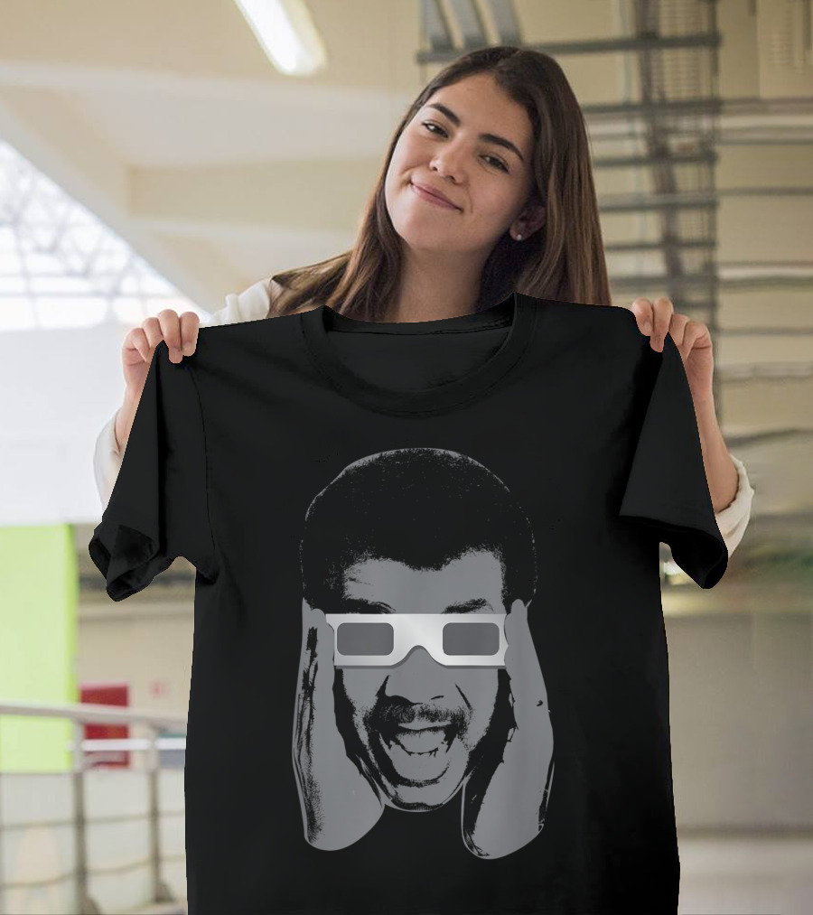 Neil Degrasse Tyson Eclipse Glasses Enthusiast Iconic Expression T-Shirt