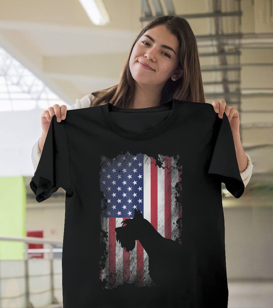 Giant Schnauzer Silhouette With American Flag USA Patriotic T-Shirt