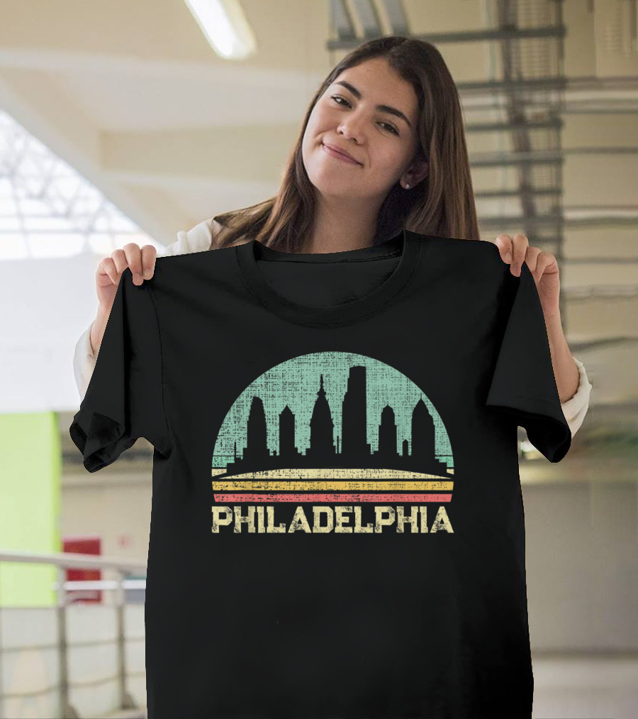 Classic Vintage Philadelphia City Skyline Pennsylvan T-Shirt